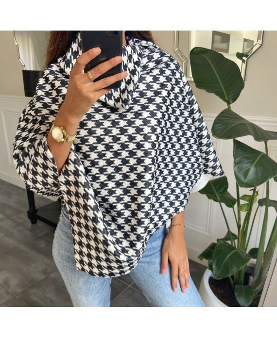 Poncho Noir et Blanc Chic